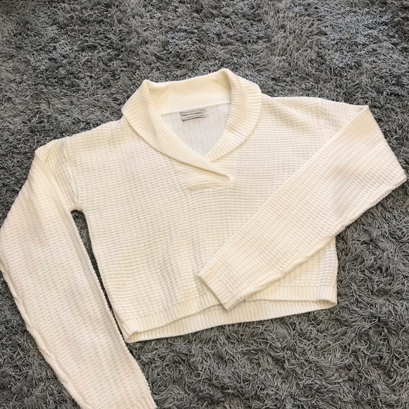 Urban Outfitters Sweaters - Urban Outfitters Cropped Sweater, S